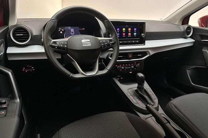 Occasion Seat Ibiza Business 116 PK (85 kW) 2024 Desire red Hatchback