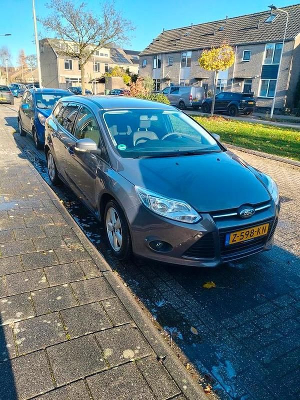 Gebruikt 2014 Ford Focus Stationwagen | € 4.500 (Goede deal) - Afbeelding 1/4