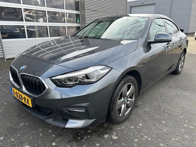 Grijs Gebruikt 2021 BMW 218 Coupé | € 9.650 - Afbeelding 1/4