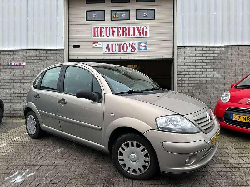 Beige Occasion 2004 Citroën C3 Hatchback | € 599 (Goede deal) - Afbeelding 1/4