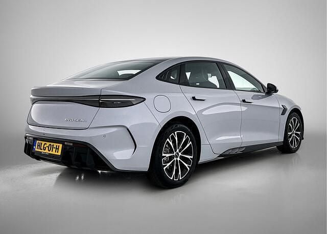 Occasion BYD Seal Comfort 170 kW (232 PK) 2025 Grijs metallic Sedan