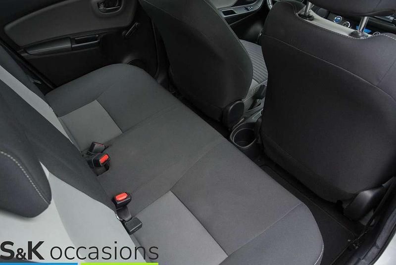 Occasion Toyota Yaris Hybrid 101 PK (74 kW) 2019 Wit Hatchback