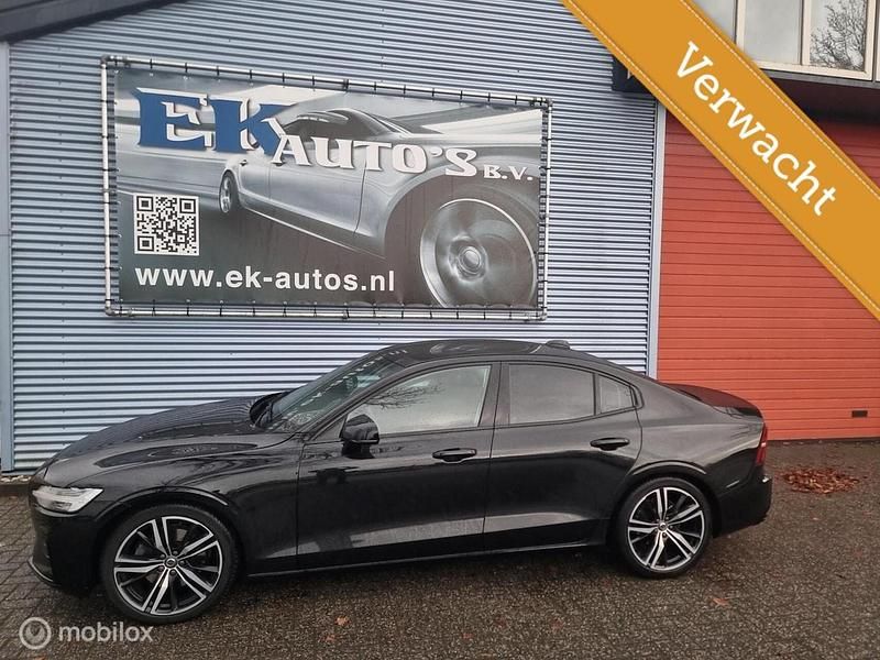 Occasion Volvo S60 R-Design 211 PK (155 kW) 2020 Zwart Sedan