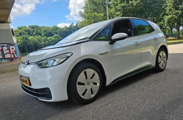 Wit Gebruikt 2020 VW ID.3 Pro Hatchback | € 16.950 (Goede deal) - Afbeelding 1/4