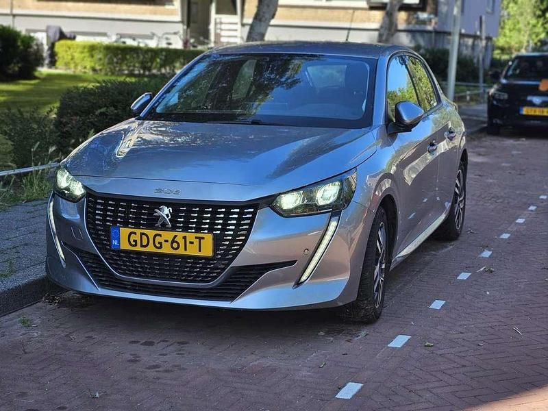 Occasion Peugeot 208 Allure 101 PK (74 kW) 2020 Grijs Hatchback