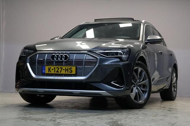 Grijs Occasion 2020 Audi e-tron SUV | € 24.495 (Eerlijke prijs) - Afbeelding 1/4