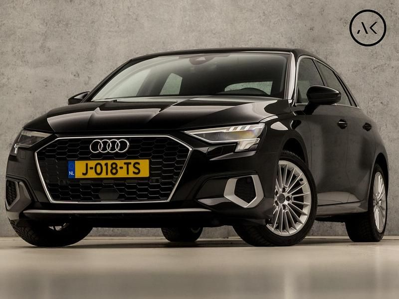 Zwart Gebruikt 2020 Audi A3 Business Hatchback | € 24.445 (Eerlijke prijs) - Afbeelding 1/4