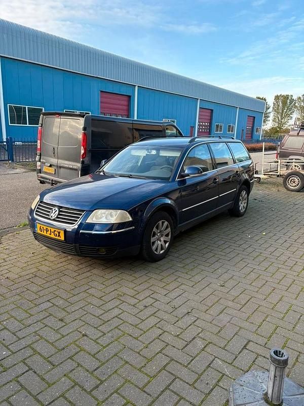 Occasion 2004 VW Passat Stationwagen | € 750 (Eerlijke prijs) - Afbeelding 1/4
