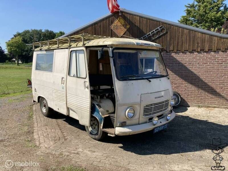 Beige Gebruikt 1971 Peugeot J7 | € 5.950 - Afbeelding 1/4