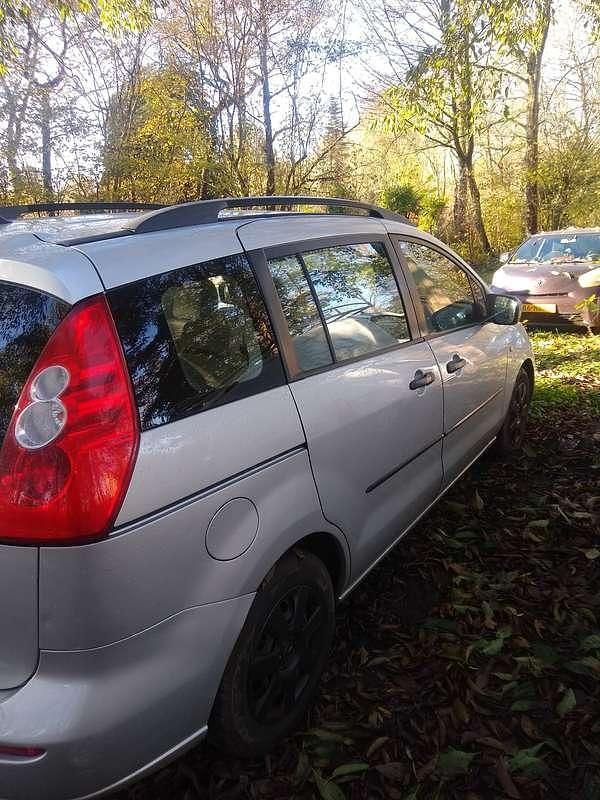 Grijs Gebruikt 2006 Mazda 5 Touring MPV | € 1.500 (Goede deal) - Afbeelding 1/4