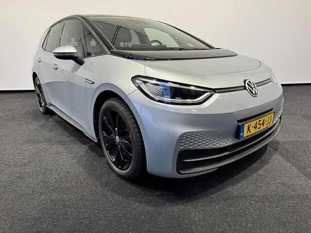 Grijs Occasion 2020 VW ID.3 Pro Hatchback | € 12.950 (Eerlijke prijs) - Afbeelding 1/4