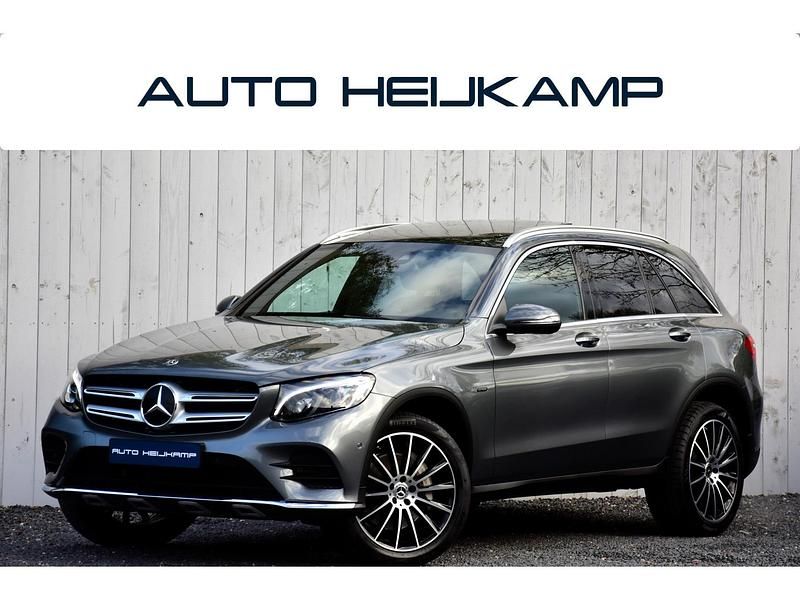 Grijs Gebruikt 2018 Mercedes GLC350 Business SUV | € 35.950 (Eerlijke prijs) - Afbeelding 1/4