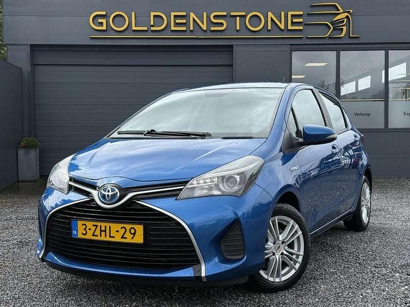 Blauw Gebruikt 2015 Toyota Yaris Hybrid Hatchback | € 8.943 (Eerlijke prijs) - Afbeelding 1/4