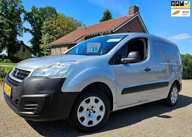 Grijs Gebruikt 2017 Peugeot Partner MPV | € 9.995 (Super prijs) - Afbeelding 1/4
