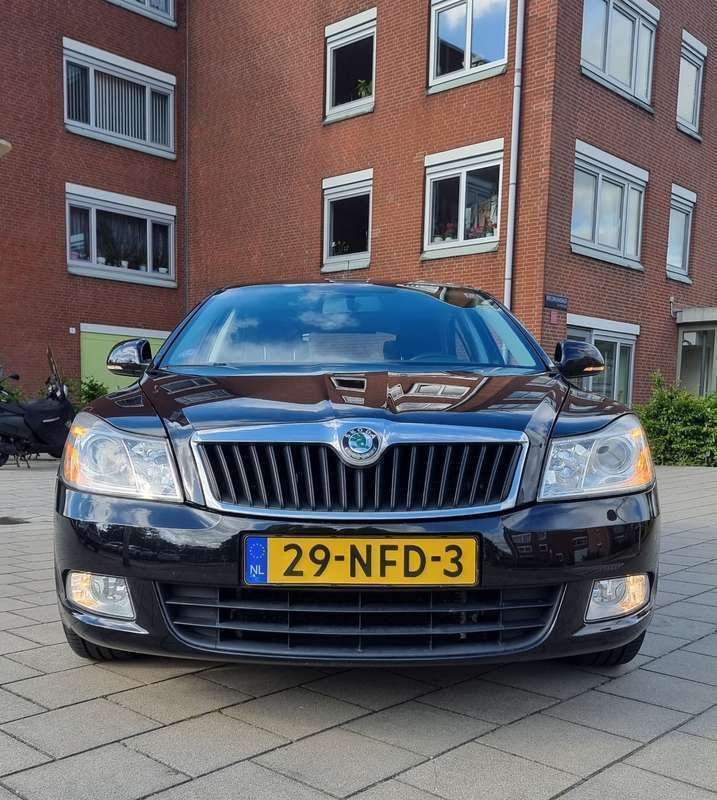 Gebruikt 2010 Skoda Octavia Elegance Sedan | € 5.990 (Eerlijke prijs) - Afbeelding 1/4