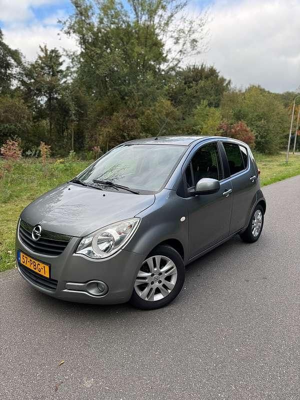 Grijs Gebruikt 2010 Opel Agila Edition Stationwagen | € 5.750 (Goede deal) - Afbeelding 1/4