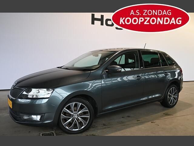 Grijs (metallic) Occasion 2015 Skoda Rapid Hatchback | € 7.940 (Eerlijke prijs) - Afbeelding 1/4