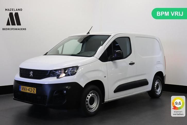 Wit Occasion 2022 Peugeot Partner MPV | € 12.950 (Super prijs) - Afbeelding 1/4