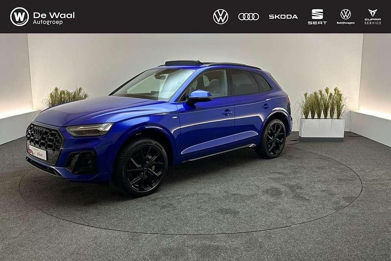 Ultra bluemetallic Gebruikt 2023 Audi Q5 S-Line SUV | € 55.800 (Duur) - Afbeelding 1/4