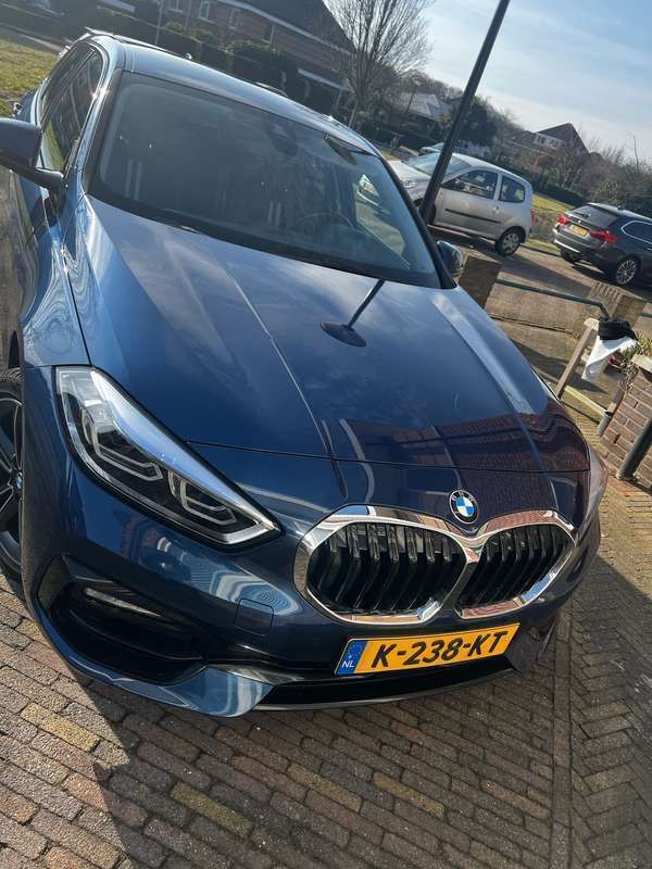 Gebruikt 2022 BMW 118 Sport Line Hatchback | € 21.000 (Goede deal) - Afbeelding 1/4