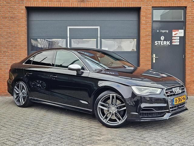 Zwart Occasion 2015 Audi S3 S-Line Sedan | € 19.950 (Eerlijke prijs) - Afbeelding 1/4