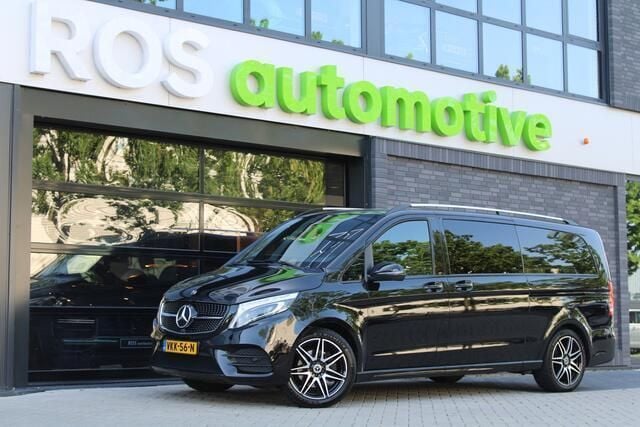 Zwart Gebruikt 2020 Mercedes V300 Avantgarde Edition MPV | € 49.450 (Duur) - Afbeelding 1/4