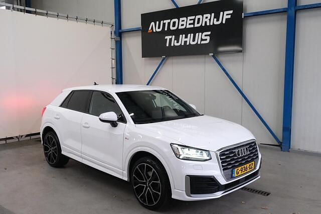 Wit Gebruikt 2020 Audi Q2 S-Line SUV | € 21.950 (Eerlijke prijs) - Afbeelding 1/4