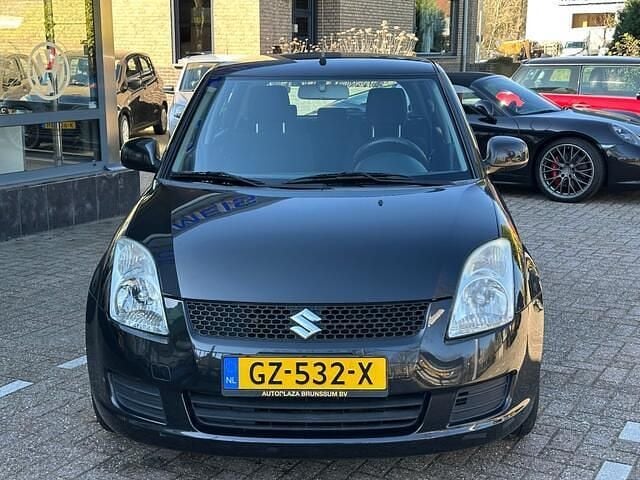 Occasion Suzuki Swift 93 PK (68 kW) 2011 Zwart Hatchback