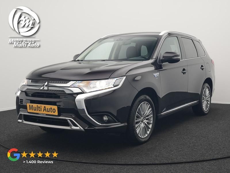 Zwart Occasion 2019 Mitsubishi Outlander P-HEV Intense SUV | € 19.440 (Goede deal) - Afbeelding 1/3