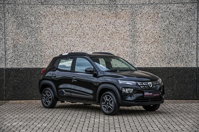 Zwart Gebruikt 2023 Dacia Spring Comfort Plus Hatchback | € 10.950 (Goede deal) - Afbeelding 1/4