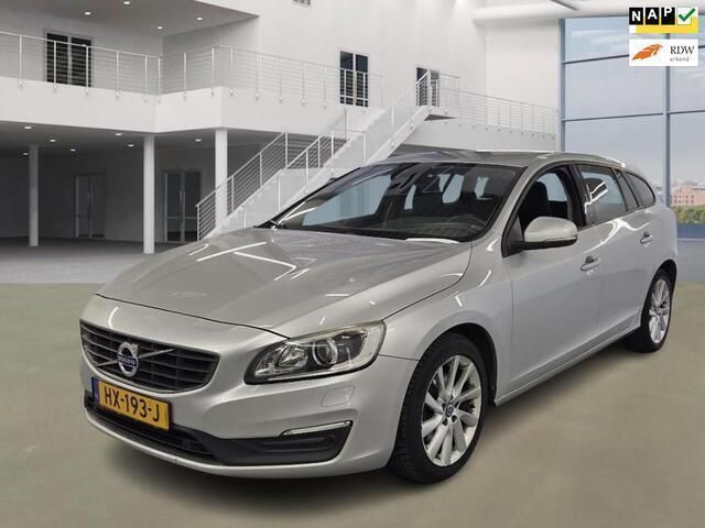 Grijs Gebruikt 2015 Volvo V60 R-Design Stationwagen | € 7.950 (Super prijs) - Afbeelding 1/4