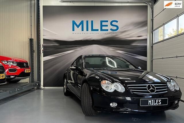 Zwart Gebruikt 2004 Mercedes SL350 Cabriolet | € 24.995 (Iets duurder) - Afbeelding 1/4