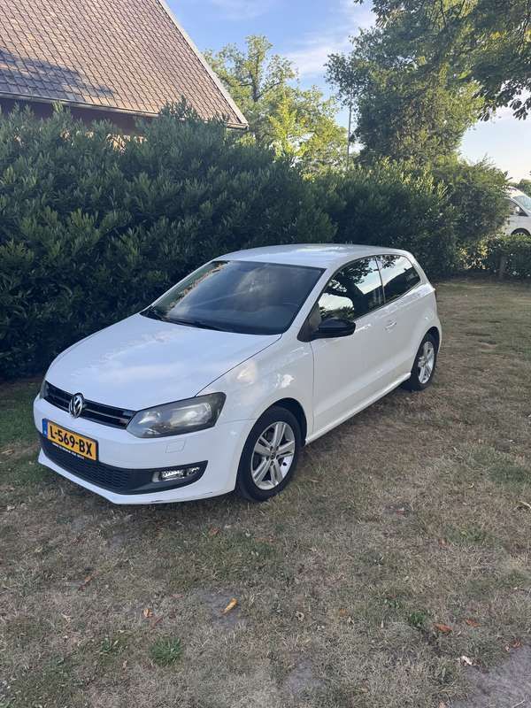 Wit Gebruikt 2012 VW Polo Hatchback | € 4.800 (Eerlijke prijs) - Afbeelding 1/4
