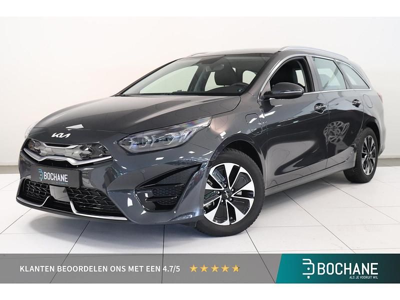 Grijs, metallic lak Gebruikt 2024 Kia Ceed Sportswagon Stationwagen | € 26.650 (Eerlijke prijs) - Afbeelding 1/4