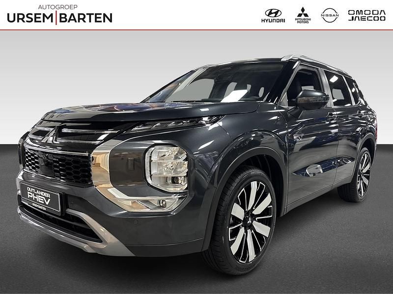 Grijs Nieuw 2025 Mitsubishi Outlander P-HEV Edition SUV | € 51.830 (Eerlijke prijs) - Afbeelding 1/4