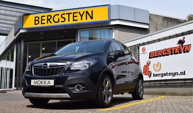 Zwart Gebruikt 2014 Opel Mokka Cosmo SUV | € 7.995 (Goede deal) - Afbeelding 1/4