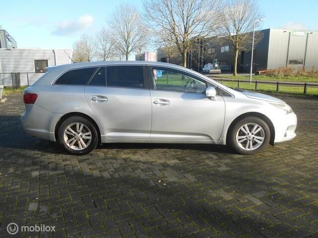 Occasion Toyota Avensis Business Edition 147 PK (108 kW) 2013 Grijs Sedan