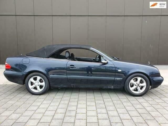 Blauw Gebruikt 2001 Mercedes 230 Avantgarde Cabriolet | € 2.750 - Afbeelding 1/4