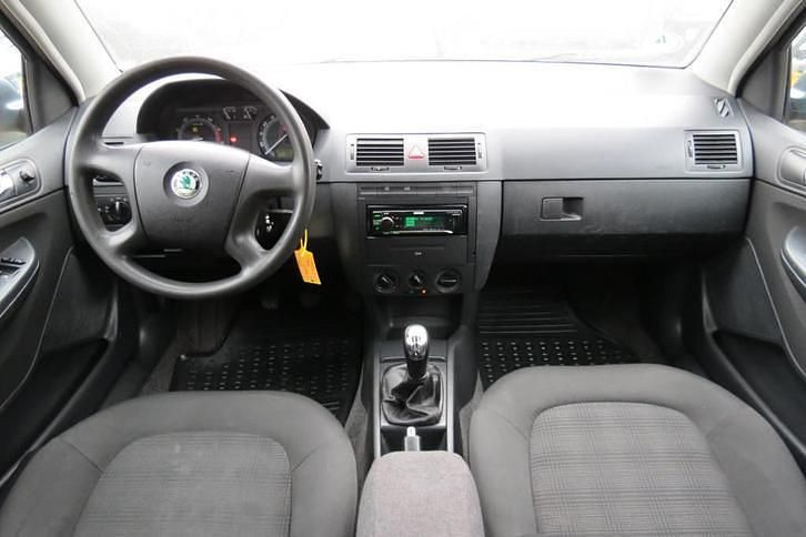 Occasion Skoda Fabia Elegance 75 PK (55 kW) 2004 Grijs (metallic) Stationwagen