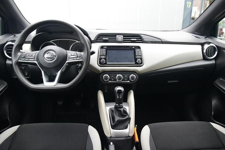 Occasion Nissan Micra N-Connecta 90 PK (66 kW) 2018 Grijs Hatchback