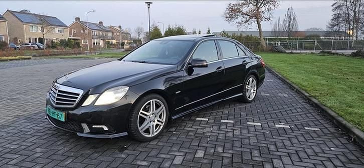 Occasion 2009 Mercedes E350 Sedan | € 9.990 (Eerlijke prijs) - Afbeelding 1/4