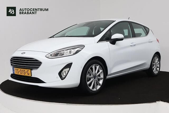 Wit Gebruikt 2018 Ford Fiesta Titanium Hatchback | € 10.499 (Goede deal) - Afbeelding 1/4