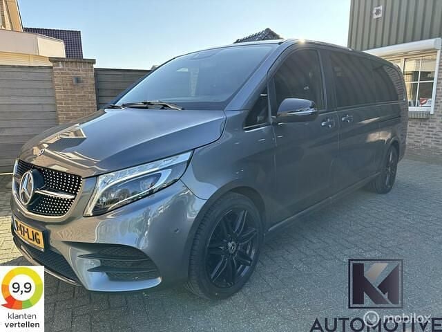 Grijs Gebruikt 2021 Mercedes V300 Avantgarde MPV | € 49.950 (Eerlijke prijs) - Afbeelding 1/4
