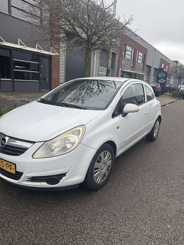 Occasion Opel Corsa Business 80 PK (58 kW) 2007 Wit Hatchback