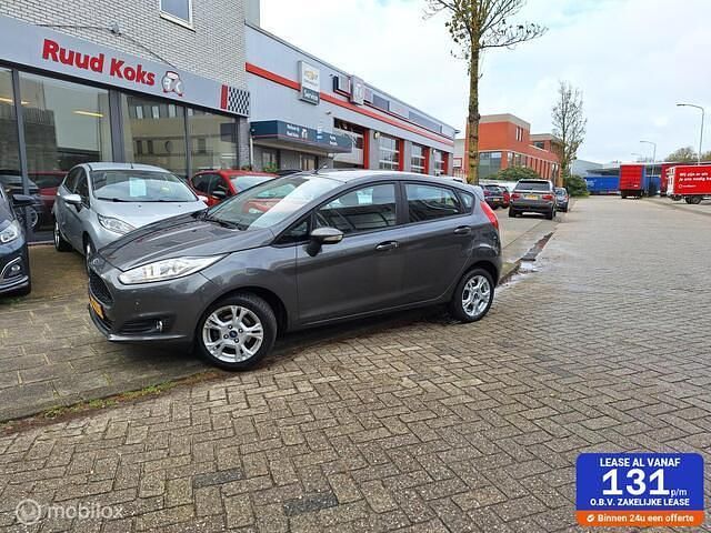 Grijs Gebruikt 2017 Ford Fiesta Style Hatchback | € 7.950 (Goede deal) - Afbeelding 1/4