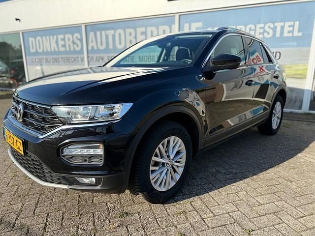 Zwart Gebruikt 2020 VW T-Roc Business SUV | € 20.950 (Goede deal) - Afbeelding 1/4