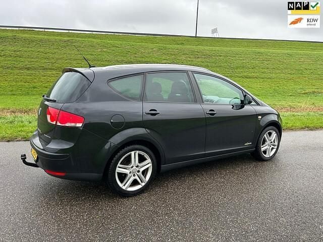 Zwart Gebruikt 2012 Seat Altea XL Copa MPV | € 4.450 (Eerlijke prijs) - Afbeelding 1/4