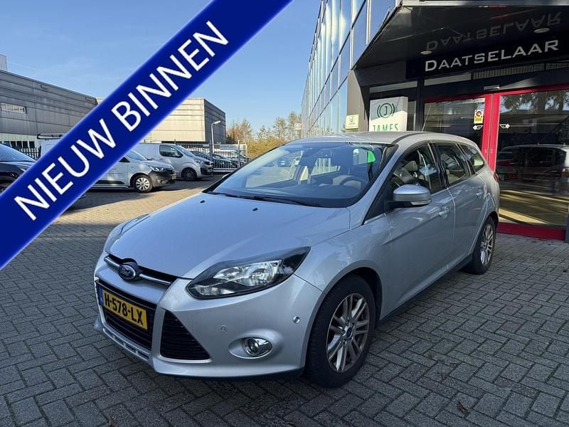 Grijs Gebruikt 2014 Ford Focus Stationwagen | € 4.450 (Super prijs) - Afbeelding 1/4