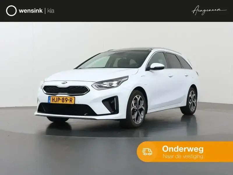 Wit, metallic lak Gebruikt 2021 Kia Ceed Sportswagon Stationwagen | € 21.935 (Eerlijke prijs) - Afbeelding 1/4