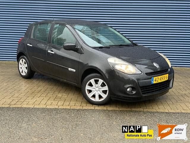 Zwart Gebruikt 2011 Renault Clio II Hatchback | € 2.850 (Eerlijke prijs) - Afbeelding 1/4